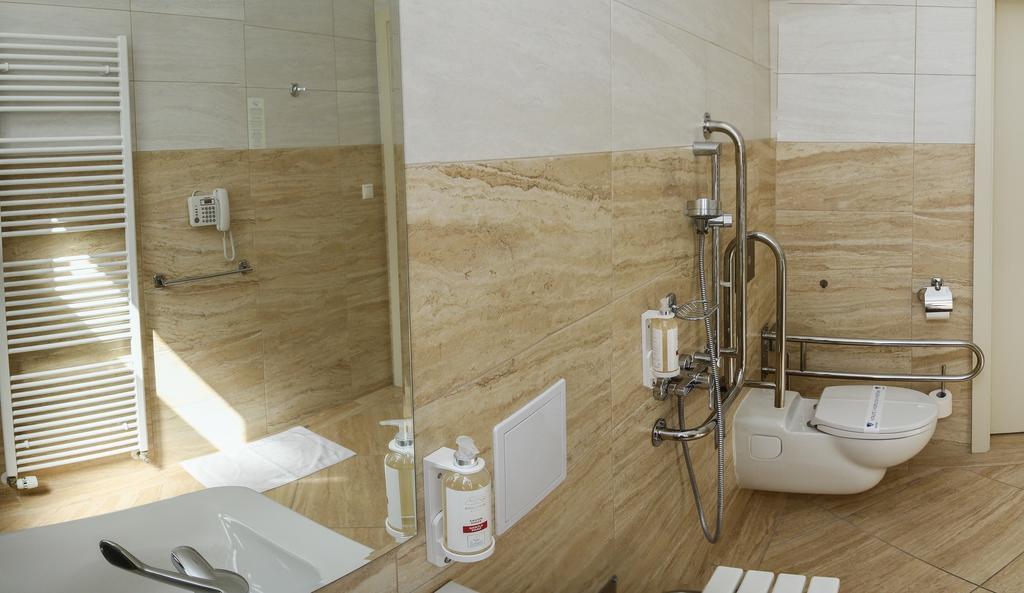 Hotel Ensana Pro Patria Pieszczany Zewnętrze zdjęcie