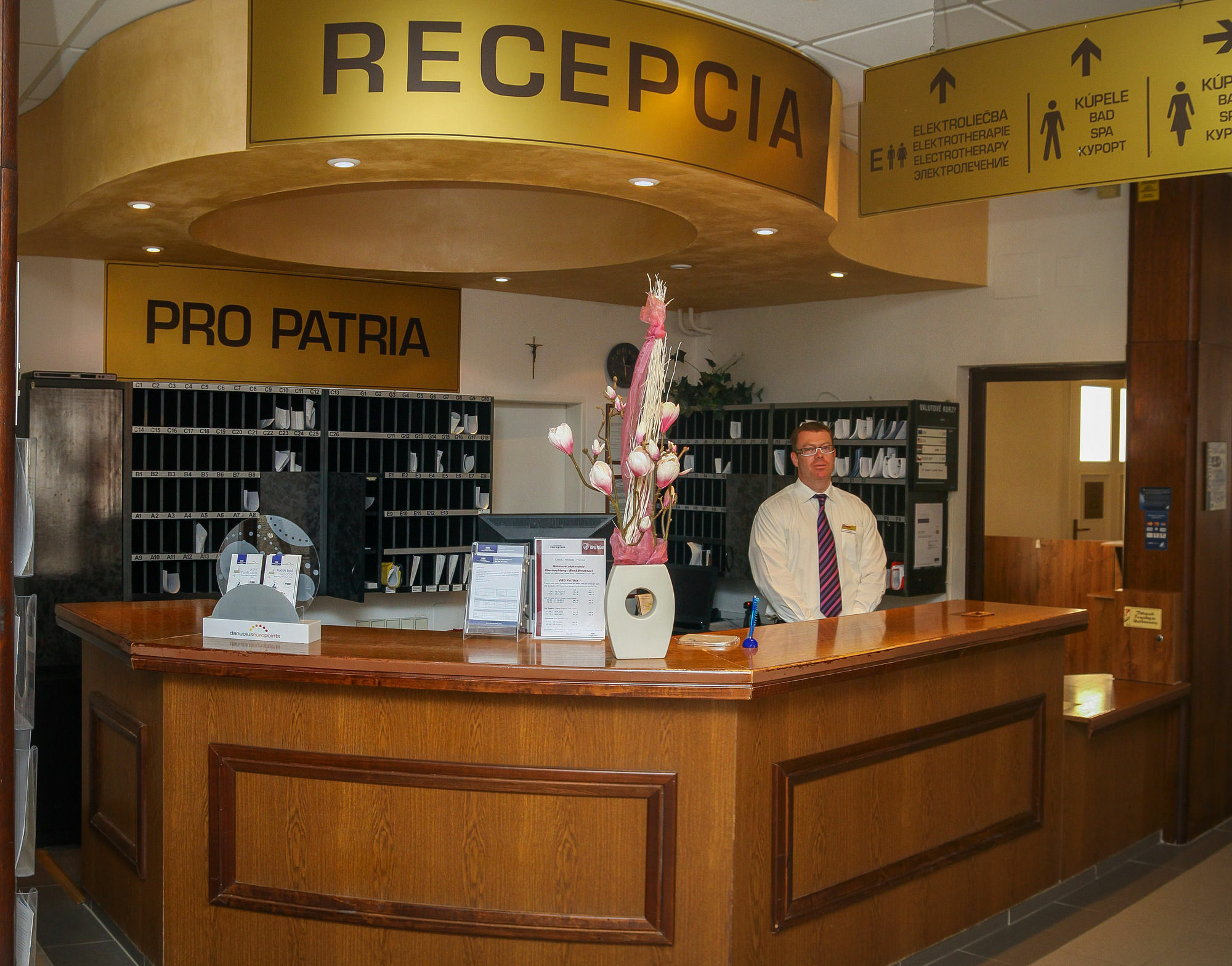 Hotel Ensana Pro Patria Pieszczany Zewnętrze zdjęcie